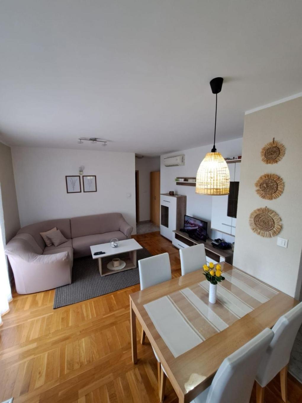 Apartment Slava - Close To The Mall Split Dış mekan fotoğraf
